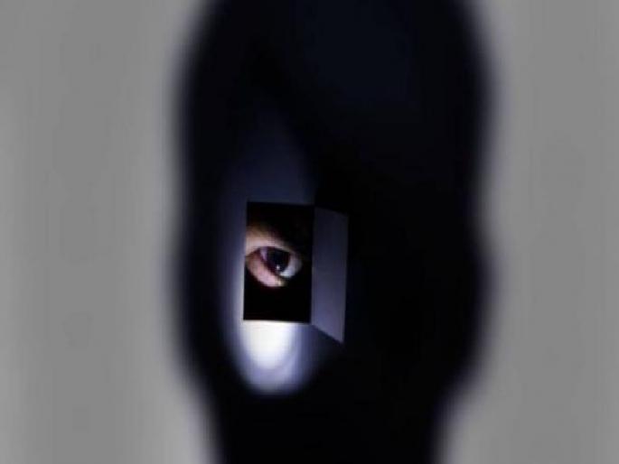 1900 gives online threats to the rupees | 1900 रूपयात देतो ऑनलाइन धमकी, आतापर्यंत कमावले को्टयवधी रूपये