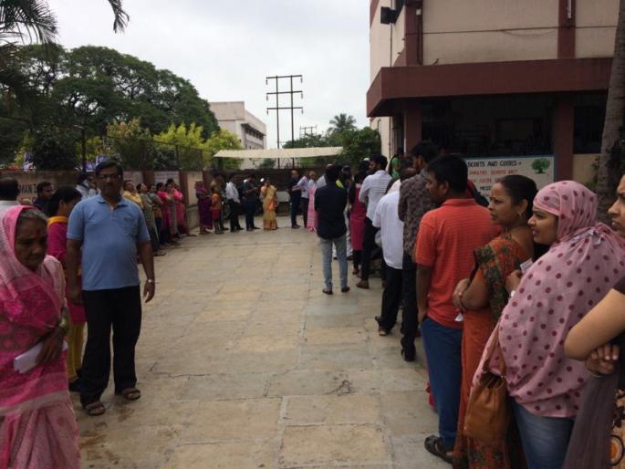 Maharashtra Election 2019 : Voter percentage drcreased in Hadapsar Assembly; 50.16 percent of the voting | महाराष्ट्र निवडणूक २०१९ : हडपसर विधानसभेत मतदानाचा टक्का घसरला; ५०.१६ टक्के मतदान Maharashtra Election 2019 : Voter percentage drcreased in Hadapsar Assembly; 50.16 percent of the voting | महाराष्ट्र निवडणूक २०१९ : हडपसर विधानसभेत मतदानाचा टक्का घसरला; ५०.१६ टक्के मतदान