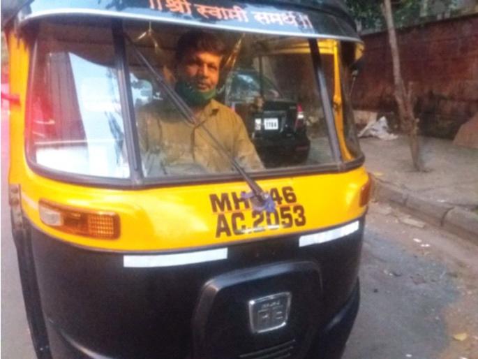 Time to drive a rickshaw on the back stage performer on the stage due to lockdown | लॉकडाऊनमुळे रंगभूमीवरील बॅक स्टेज कलाकारावर रिक्षा चालविण्याची वेळ Time to drive a rickshaw on the back stage performer on the stage due to lockdown | लॉकडाऊनमुळे रंगभूमीवरील बॅक स्टेज कलाकारावर रिक्षा चालविण्याची वेळ