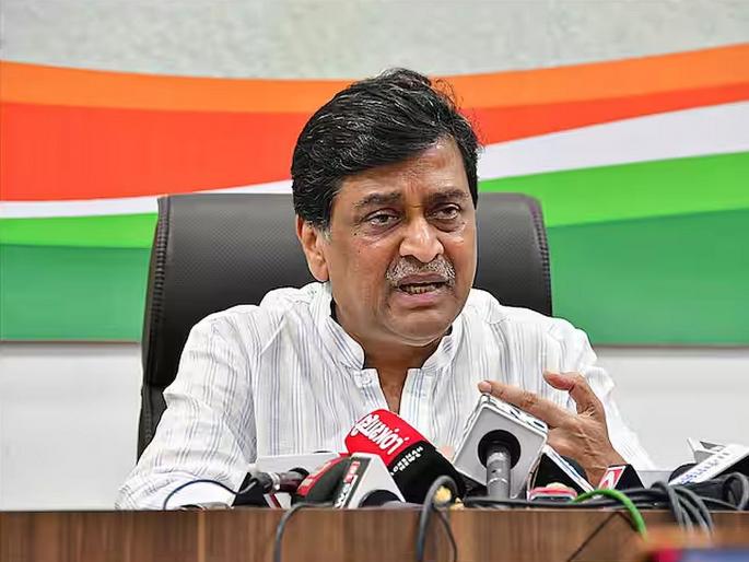 Congress leader Ashok Chavan's reaction on seat allocation of Mahavikas Aghadi | सगळ्यांच्या इच्छांची गोळाबेरीज ४८ जागांच्या वर जाईल - माजी मुख्यमंत्री अशोक चव्हाण Congress leader Ashok Chavan's reaction on seat allocation of Mahavikas Aghadi | सगळ्यांच्या इच्छांची गोळाबेरीज ४८ जागांच्या वर जाईल - माजी मुख्यमंत्री अशोक चव्हाण