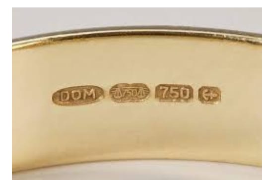 Fear of closure of small and big shops: hallmarking compulsary | सराफांची लहान-मोठी दुकाने बंद होण्याची भीती : हालमार्किंग १६ जूनपासून अनिवार्य