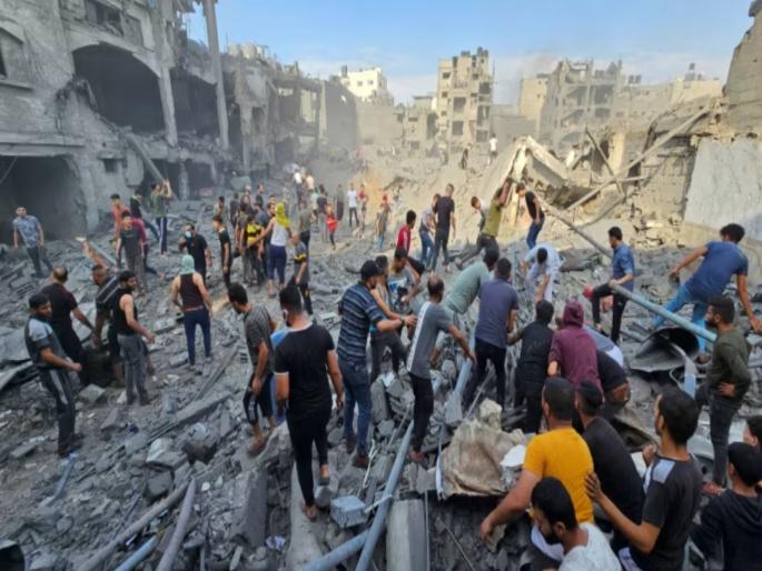 After explosions and famine, diseases are rife in Gaza, people are dying; Shocking revelation in Lancet report | स्फोट अन् भूकबळींनंतर गाजामध्ये आजारांचे थैमान, लोकांचे जाताहेत बळी; लान्सेट रिपोर्टमध्ये धक्कादायक खुलासा