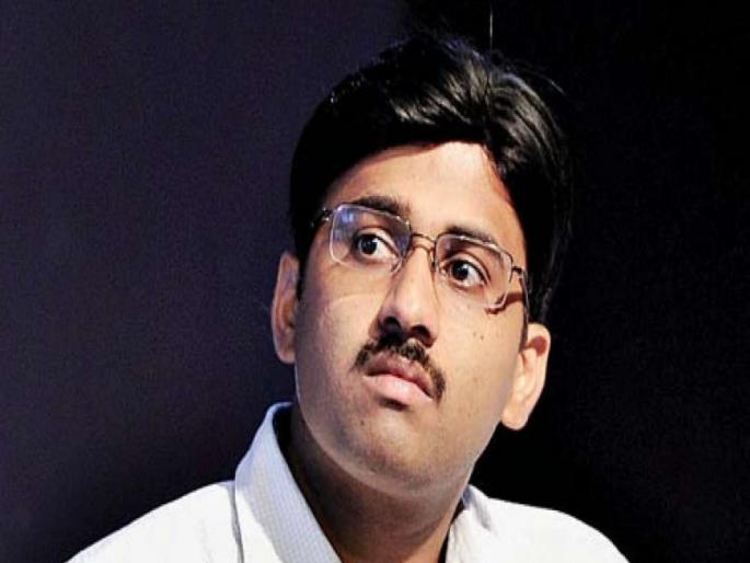 It is good to no remember the elections: Dr. Hamid Dabholkar | निवडणुका लक्षात न ठेवलेल्याच बऱ्या : डॉ. हमीद दाभोलकर It is good to no remember the elections: Dr. Hamid Dabholkar | निवडणुका लक्षात न ठेवलेल्याच बऱ्या : डॉ. हमीद दाभोलकर