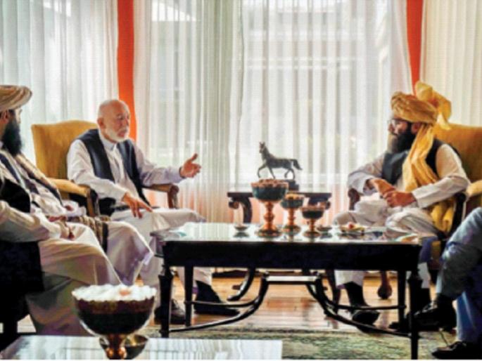 Afghan government to run Taliban, start movement; Taliban commander discusses with former president | Afghanistan Crisis : तालिबानी चालवणार अफगाण सरकार, हालचाली सुरू; तालिबान कमांडरची माजी राष्ट्रपतींशी चर्चा Afghan government to run Taliban, start movement; Taliban commander discusses with former president | Afghanistan Crisis : तालिबानी चालवणार अफगाण सरकार, हालचाली सुरू; तालिबान कमांडरची माजी राष्ट्रपतींशी चर्चा
