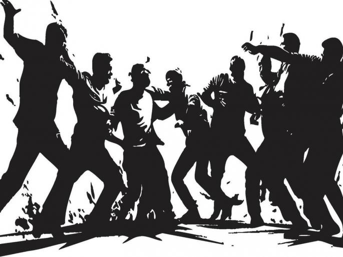 Nanded: Maratha-OBC dispute turns violent during peace meeting in Risangaon, 4 injured from both groups | Nanded: शांतता बैठकीतच मराठा-ओबीसी वादाला हिंसक वळण, रिसनगावात ४ जखमी