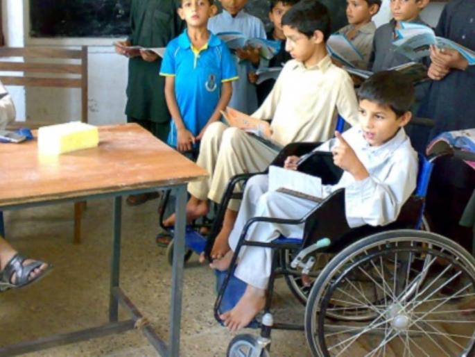 Scammer freed, investigation on the wind! Scams of granting NOCs to disabled schools have been suppressed for four years | घोटाळेबाज मोकाट, चौकशी वाऱ्यावर! अपंग शाळांना NOC देतानाचे घोटाळे चार वर्षांपासून दाबले Scammer freed, investigation on the wind! Scams of granting NOCs to disabled schools have been suppressed for four years | घोटाळेबाज मोकाट, चौकशी वाऱ्यावर! अपंग शाळांना NOC देतानाचे घोटाळे चार वर्षांपासून दाबले