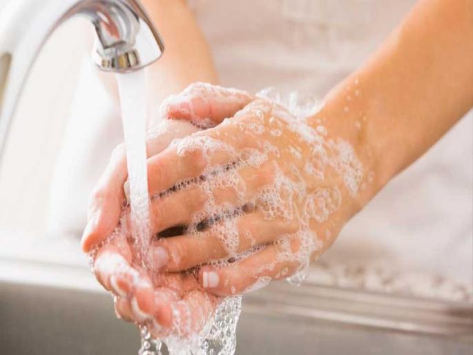 Global Hand washing Day : give minimum 20 seconds for hand washing can save you from many diseases | Global Hand washing Day : हात धुण्यासाठी 20 सेकंदांचा वेळ आवर्जून द्या, कारण... Global Hand washing Day : give minimum 20 seconds for hand washing can save you from many diseases | Global Hand washing Day : हात धुण्यासाठी 20 सेकंदांचा वेळ आवर्जून द्या, कारण...
