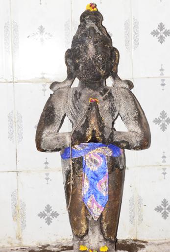 Here in the form of Hanuman Vitthal ... | इथे हनुमानही विठ्ठलाच्या रूपात उभा... Here in the form of Hanuman Vitthal ... | इथे हनुमानही विठ्ठलाच्या रूपात उभा...