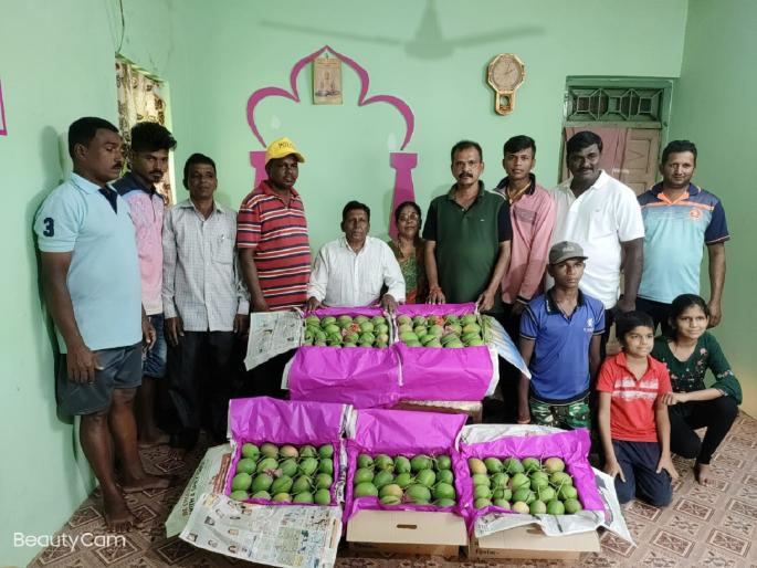 The first box of hapus was sent to Vashi market | देवगड हापूसच्या पहिल्या पेट्या वाशी मार्केटला रवाना The first box of hapus was sent to Vashi market | देवगड हापूसच्या पहिल्या पेट्या वाशी मार्केटला रवाना