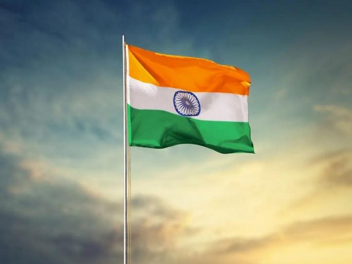 purchase of 45 lakh flags from the municipality last year | गेल्या वर्षी पालिकेकडून ४५ लाख झेंड्यांची खरेदी