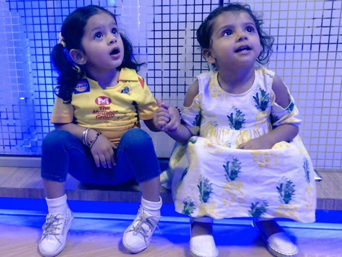 Mothers Day: ziva, hinaya, grecia, zorawar bonding with their mothers | Mothers Day : धोनीकन्या झीवा, भज्जीची लेक हिनाया डिट्टो आईची कॉपी; पाहा फोटो