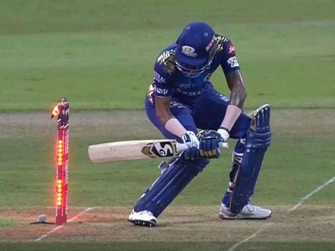 IPL 2020 memes viral after hardik pandya hit wicket out against kkr | IPL 2020: हार्दिक पांड्या हिट विकेट होताच पुन्हा 'त्या' वादळाची चर्चा; तुम्हाला आठवतेय का 'ती' घटना?
