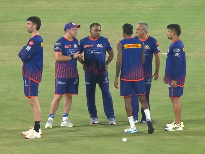 IPL 2025: Hardik Pandya loses cool on coach Mahela Jayawardene right before SRH vs MI Match, Video Goes Viral | भरमैदानात हार्दिक पांड्यानं जयवर्धनेशी घातला वाद? दोघांमधील संभाषण कॅमेऱ्यात कैद, पाहा व्हिडीओ