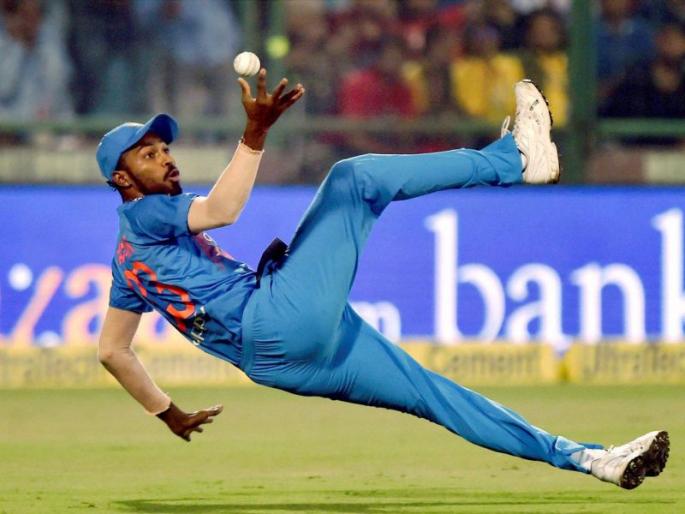 Pandya can become a versatile allrounder, in limited overs it is remarkable | पांड्या उत्कृष्ट अष्टपैलू बनू शकतो, मर्यादित षटकांमध्ये तो उल्लेखनीय