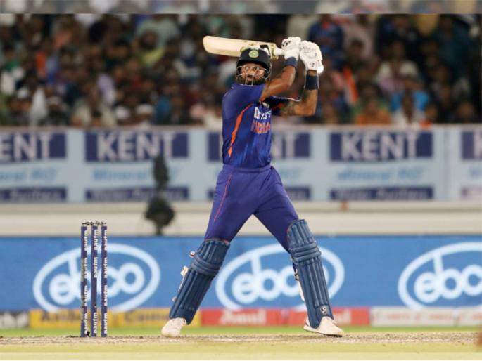 India vs Ireland 1st T20I : First win for Hardik Pandya as a captain in International cricket, India beat Ireland by 7 wickets An unbeaten 47 from Deepak Hooda  | India vs Ireland 1st T20I : कर्णधार हार्दिक पांड्याची विजयी सुरूवात; Ruturaj Gaikwad ला फलंदाजीला न पाठवल्याने सवाल उपस्थित