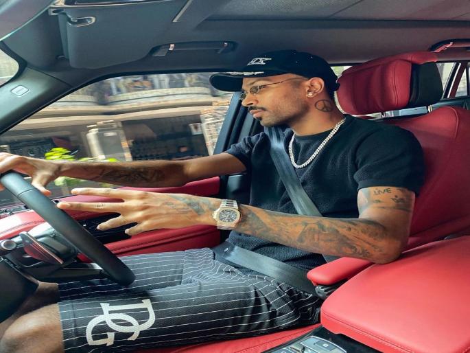 Love on Air : Hardik Pandya give lift to Natasa Stankovic in his new red car? See pic | आजा मेरे गाड़ी में बैठ जा! हार्दिक पांड्यानं 'तिला' दिली लिफ्ट अन्...