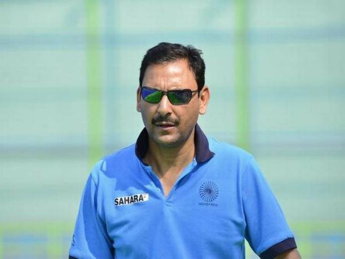 Coach Harendra paused for the defeat; Bad umpiring meant to be away from the medal | प्रशिक्षक हरेंद्र यांनी पराभवाचे खापर फोडले पंचांवर; खराब अंपायरिंगमुळे रहावे लागले पदकापासून दूर