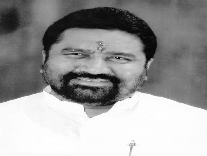 MP Harishchandra Chavan angry with Bharti Pawar's BJP entry | भारती पवार यांच्या भाजपा प्रवेशाने खासदार हरीश्चंद्र चव्हाण नाराज MP Harishchandra Chavan angry with Bharti Pawar's BJP entry | भारती पवार यांच्या भाजपा प्रवेशाने खासदार हरीश्चंद्र चव्हाण नाराज