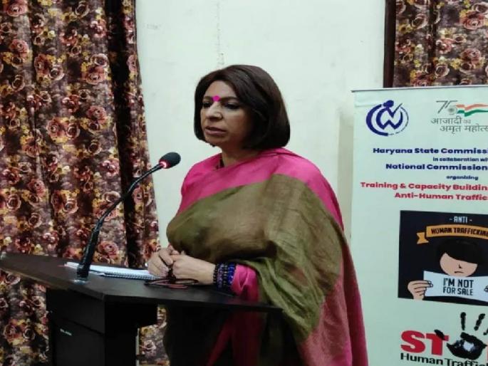 state women s commission chief renu bhatia says girls do not go to hanumans aarti in oyo rooms | 'मुली OYO रुममध्ये हनुमानाची आरती बोलण्यासाठी जात नाहीत'; हरियाणा महिला आयोगाच्या अध्यक्षांचं वादग्रस्त वक्तव्य state women s commission chief renu bhatia says girls do not go to hanumans aarti in oyo rooms | 'मुली OYO रुममध्ये हनुमानाची आरती बोलण्यासाठी जात नाहीत'; हरियाणा महिला आयोगाच्या अध्यक्षांचं वादग्रस्त वक्तव्य