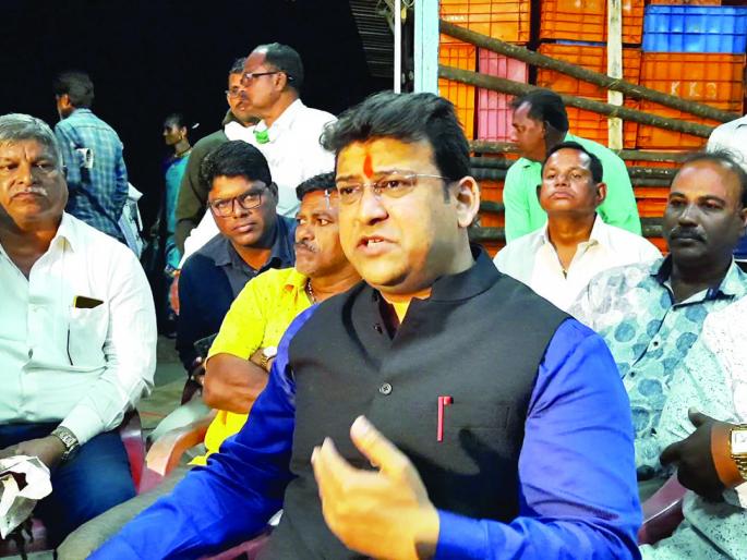 Chetan Patil criticizes the government's unforgivable negligence towards fishermen | मच्छिमारांकडे सरकारचे अक्षम्य दुर्लक्ष, चेतन पाटील यांची टीका Chetan Patil criticizes the government's unforgivable negligence towards fishermen | मच्छिमारांकडे सरकारचे अक्षम्य दुर्लक्ष, चेतन पाटील यांची टीका
