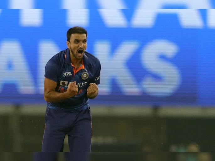 IND vs NZ, 2nd T20I Live Updates: India need to chase 154 to seal the series, An excellent comeback by Indian bowlers | IND vs NZ, 2nd T20I Live Updates : राहुल द्रविड झाला खूश, हर्षल पटेल, आर अश्विन चमकले; भारतीय गोलंदाजांनी किवींना बॅकफूटवर फेकले