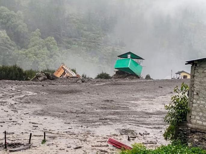 Helipad washed away in cloudburst, army base in Harshil also hit, many soldiers missing... | ढगफुटीत हॅलिपॅड वाहून गेला, हर्षिलमधील लष्कराच्या तळालाही फटका, अनेक जवान बेपत्ता... Helipad washed away in cloudburst, army base in Harshil also hit, many soldiers missing... | ढगफुटीत हॅलिपॅड वाहून गेला, हर्षिलमधील लष्कराच्या तळालाही फटका, अनेक जवान बेपत्ता...