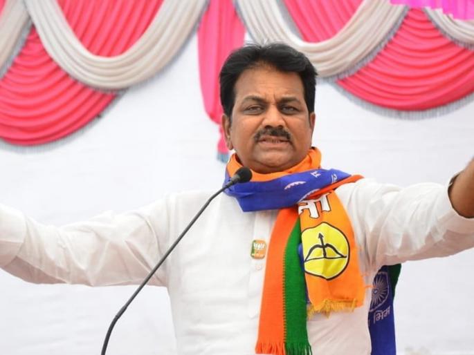 Karmayogi will pay the first installment of the sugar factory as Rs. 2500 - Harshvardhan Patil | कर्मयोगी सहकारी साखर कारखान्याचा पहिला हप्ता २५०० रुपये प्रमाणे देणार - हर्षवर्धन पाटील Karmayogi will pay the first installment of the sugar factory as Rs. 2500 - Harshvardhan Patil | कर्मयोगी सहकारी साखर कारखान्याचा पहिला हप्ता २५०० रुपये प्रमाणे देणार - हर्षवर्धन पाटील
