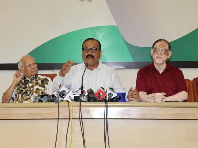 "The grand alliance government is busy giving plots in Mumbai to the beloved Sheth at a cheap rate, while neglecting the houses of the common people," Congress alleges. | "मुंबईतील भूखंड उद्योगपतींना कवडीमोल दराने देण्याचा महायुती सरकारचा सपाटा, तर सर्वसामन्यांच्या घरांकडे दुर्लक्ष’’, काँग्रेसचा आरोप "The grand alliance government is busy giving plots in Mumbai to the beloved Sheth at a cheap rate, while neglecting the houses of the common people," Congress alleges. | "मुंबईतील भूखंड उद्योगपतींना कवडीमोल दराने देण्याचा महायुती सरकारचा सपाटा, तर सर्वसामन्यांच्या घरांकडे दुर्लक्ष’’, काँग्रेसचा आरोप