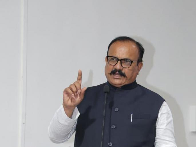 "There is a need to nationalize the companies of Adani and Ambani who are trying to take over all the institutions in the country," said Harshvardhan Sapkal. | "देशातील सर्व संस्था हाती घेऊ पहाणाऱ्या अदानी आणि अंबानींच्याच कंपन्यांचे राष्ट्रीयकरण करण्याची गरज’’, हर्षवर्धन सपकाळ यांचं विधान "There is a need to nationalize the companies of Adani and Ambani who are trying to take over all the institutions in the country," said Harshvardhan Sapkal. | "देशातील सर्व संस्था हाती घेऊ पहाणाऱ्या अदानी आणि अंबानींच्याच कंपन्यांचे राष्ट्रीयकरण करण्याची गरज’’, हर्षवर्धन सपकाळ यांचं विधान