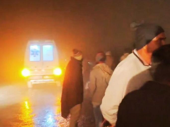 Cruiser falls into canal in dense fog haryana; 10 passengers missing, driver jumps before accident, but... | दाट धुके, क्रूझर कालव्यात कोसळली; १० प्रवासी बेपत्ता, चालकाने अपघातापूर्वी उडी मारली, पण... Cruiser falls into canal in dense fog haryana; 10 passengers missing, driver jumps before accident, but... | दाट धुके, क्रूझर कालव्यात कोसळली; १० प्रवासी बेपत्ता, चालकाने अपघातापूर्वी उडी मारली, पण...