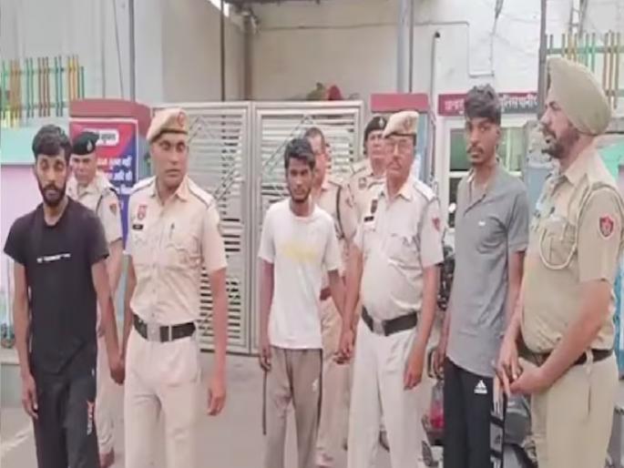 Horror in Panipat 23 Year Old Placed Alive on Railway Track After Applying Holi Color to Friend Partner | गर्लफ्रेंडला रंग लावल्याचा राग; मित्रांनीच केली मित्राची हत्या, जिवंत अवस्थेत रेल्वे रुळावर झोपवून पळाले Horror in Panipat 23 Year Old Placed Alive on Railway Track After Applying Holi Color to Friend Partner | गर्लफ्रेंडला रंग लावल्याचा राग; मित्रांनीच केली मित्राची हत्या, जिवंत अवस्थेत रेल्वे रुळावर झोपवून पळाले