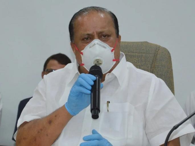 Coronavirus: Ahmadnagar Ministers, MLAs trust the government health system | Coronavirus: पालकमंत्र्यांना सांगायची वेळ का यावी? जिल्ह्यात ३ मंत्री पण एकही मदतीसाठी पुढं आला नाही Coronavirus: Ahmadnagar Ministers, MLAs trust the government health system | Coronavirus: पालकमंत्र्यांना सांगायची वेळ का यावी? जिल्ह्यात ३ मंत्री पण एकही मदतीसाठी पुढं आला नाही