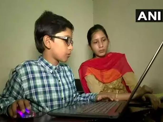 this 11 year old genius teaches btech mtech students in hyderabad | मूर्ती लहान पण कीर्ती महान; 11 वर्षांचा अवलिया देतोय बीटेक-एमटेकच्या विद्यार्थ्यांना ज्ञानाचे धडे this 11 year old genius teaches btech mtech students in hyderabad | मूर्ती लहान पण कीर्ती महान; 11 वर्षांचा अवलिया देतोय बीटेक-एमटेकच्या विद्यार्थ्यांना ज्ञानाचे धडे