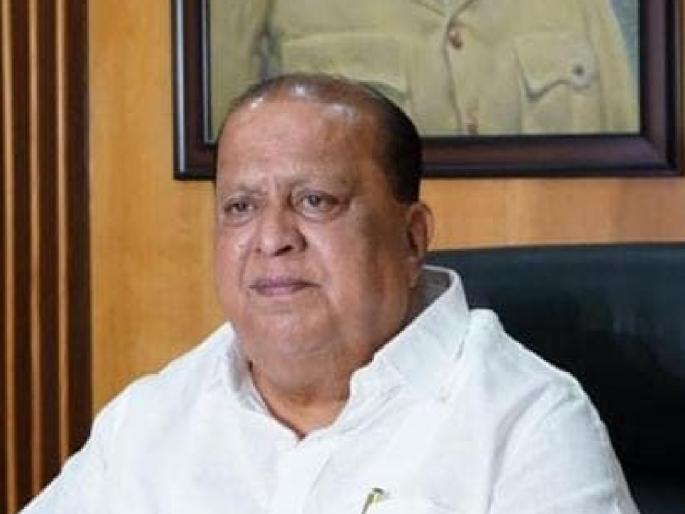 Leaders of Grand Alliance should stop hurling says Minister Mushrif | महायुतीतील नेत्यांनी फेकाफेकी बंद करावी - मंत्री मुश्रीफ Leaders of Grand Alliance should stop hurling says Minister Mushrif | महायुतीतील नेत्यांनी फेकाफेकी बंद करावी - मंत्री मुश्रीफ