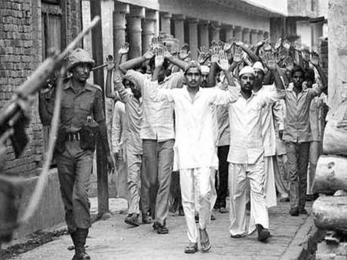 Hashimpura case: Delhi HC sentences 16 PAC men to life imprisonment for murder of 42 Muslims | हाशिमपुरा नरसंहार प्रकरण : 42 जणांच्या हत्येप्रकरणी 16 पीएसी जवानांना जन्मठेप Hashimpura case: Delhi HC sentences 16 PAC men to life imprisonment for murder of 42 Muslims | हाशिमपुरा नरसंहार प्रकरण : 42 जणांच्या हत्येप्रकरणी 16 पीएसी जवानांना जन्मठेप