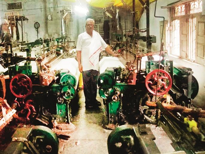 The famous 'Vasamat terikot' is now left; 'Powerloom' need government help | प्रसिद्ध ‘वसमत टेरिकॉट’ आता उरले दस्तीपुरते; ‘पॉवरलूम’ला हवाय राजाश्रय !