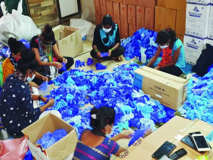 Sale of used medical gloves in the state | वापरलेल्या वैद्यकीय हातमोज्यांची राज्यात विक्री Sale of used medical gloves in the state | वापरलेल्या वैद्यकीय हातमोज्यांची राज्यात विक्री