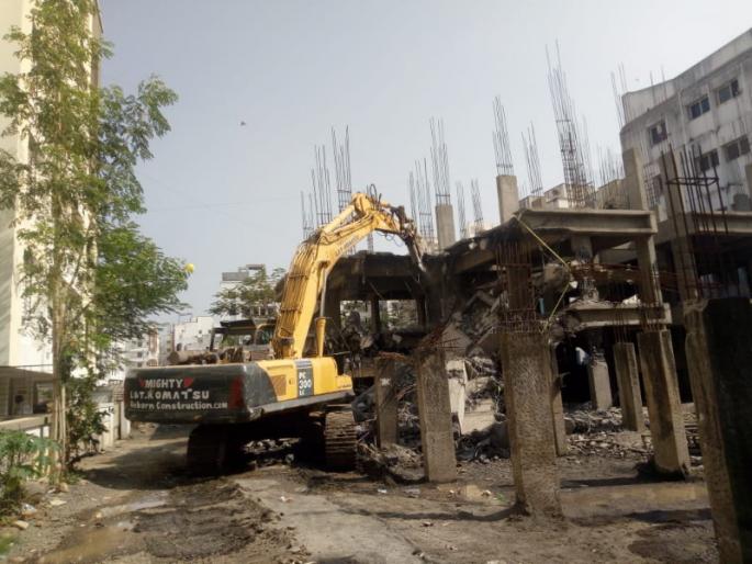 Pune Municipal Corporation's hammer on unauthorized construction at Ambegaon Budruk | आंबेगाव बुद्रूक येथील अनधिकृत बांधकामावर पुणे महापालिकेचा हातोडा Pune Municipal Corporation's hammer on unauthorized construction at Ambegaon Budruk | आंबेगाव बुद्रूक येथील अनधिकृत बांधकामावर पुणे महापालिकेचा हातोडा