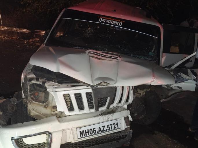 Hingoli: One killed on the spot; four injured in jeep-bus collision near Vasmat | Hingoli: वसमतजवळ जीप आणि बसच्या धडकेत एकाचा जागीच मृत्यू; चौघे जखमी Hingoli: One killed on the spot; four injured in jeep-bus collision near Vasmat | Hingoli: वसमतजवळ जीप आणि बसच्या धडकेत एकाचा जागीच मृत्यू; चौघे जखमी