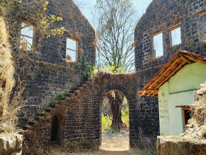 The Hattimahal Palace in Radhanagari will be transformed, a plan of 15 crores | Kolhapur: राधानगरीतील हत्तीमहलचा कायापालट होणार, १५ कोटींचा आराखडा The Hattimahal Palace in Radhanagari will be transformed, a plan of 15 crores | Kolhapur: राधानगरीतील हत्तीमहलचा कायापालट होणार, १५ कोटींचा आराखडा