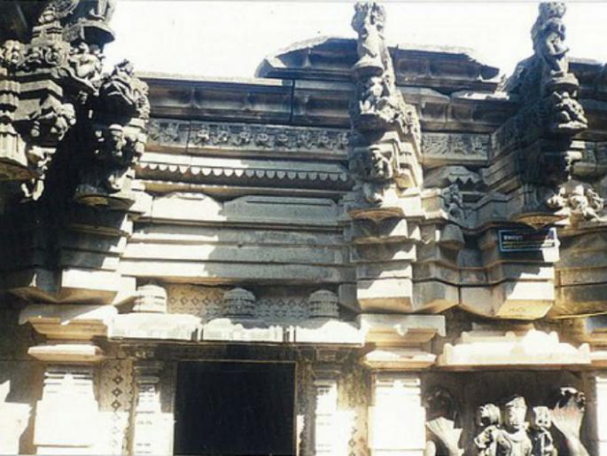 10 lakh sanctioned for inscriptions of Hattarsang Kudal in Solapur district, first inscription in Marathi, steps taken by the government for conservation | सोलापूर जिल्ह्यातील हत्तरसंग कुडलच्या शिलालेखासाठी १० लाख मंजूर, मराठीतील पहिला शिलालेख, संवर्धनासाठी शासनाने उचलले पाऊल 10 lakh sanctioned for inscriptions of Hattarsang Kudal in Solapur district, first inscription in Marathi, steps taken by the government for conservation | सोलापूर जिल्ह्यातील हत्तरसंग कुडलच्या शिलालेखासाठी १० लाख मंजूर, मराठीतील पहिला शिलालेख, संवर्धनासाठी शासनाने उचलले पाऊल