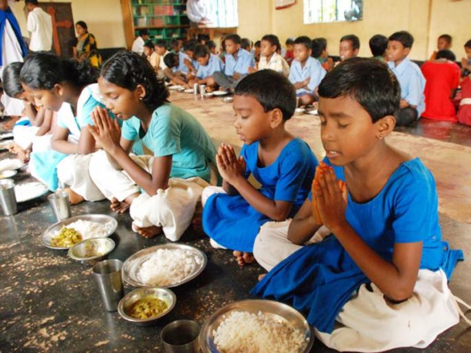 'Don't live to eat, eat to live', this is a childhood verse that teaches! | 'खाण्यासाठी जगू नये, तर जगण्यासाठी खावे', हे शिकवणारा बालपणीचा श्लोक!