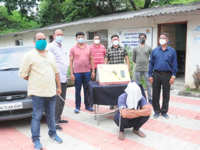 The infamous Abdul was handed over to the Nagpur police | कुख्यात अब्दुल लागला नागपूर पोलिसांच्या हाती The infamous Abdul was handed over to the Nagpur police | कुख्यात अब्दुल लागला नागपूर पोलिसांच्या हाती