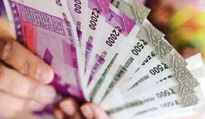 ED-IT started investigating hawala money | हवाला कारभाराच्या तपासात लागली ईडी-आयटी ED-IT started investigating hawala money | हवाला कारभाराच्या तपासात लागली ईडी-आयटी