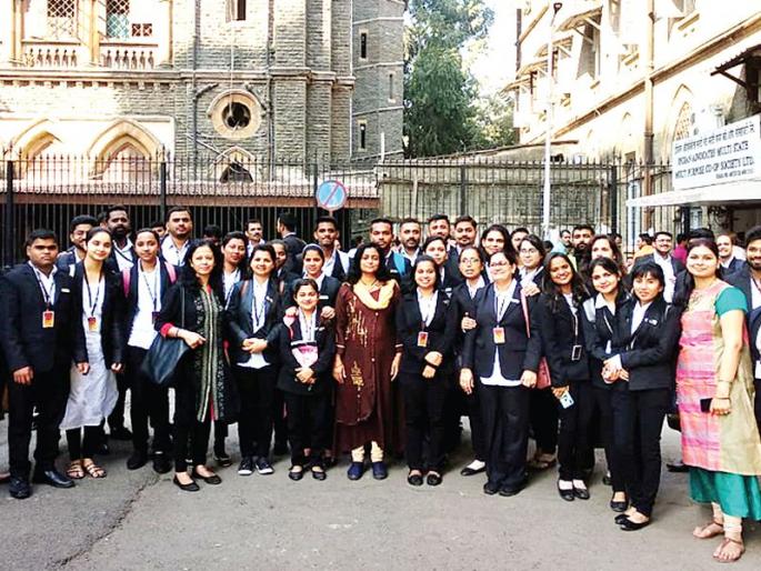 Organizing Area Sequences in High Court Mumbai | उच्च न्यायालय मुंबई येथे क्षेत्रभेटीचे आयोजन Organizing Area Sequences in High Court Mumbai | उच्च न्यायालय मुंबई येथे क्षेत्रभेटीचे आयोजन