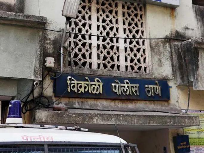 Four female students were sexually assaulted by a teacher; The incident at a municipal school in Mumbai | चार विद्यार्थिनींवर शिक्षकाकडून लैंगिक अत्याचार; मुंबईतील विक्रोळीत मनपा शाळेतील घटना Four female students were sexually assaulted by a teacher; The incident at a municipal school in Mumbai | चार विद्यार्थिनींवर शिक्षकाकडून लैंगिक अत्याचार; मुंबईतील विक्रोळीत मनपा शाळेतील घटना