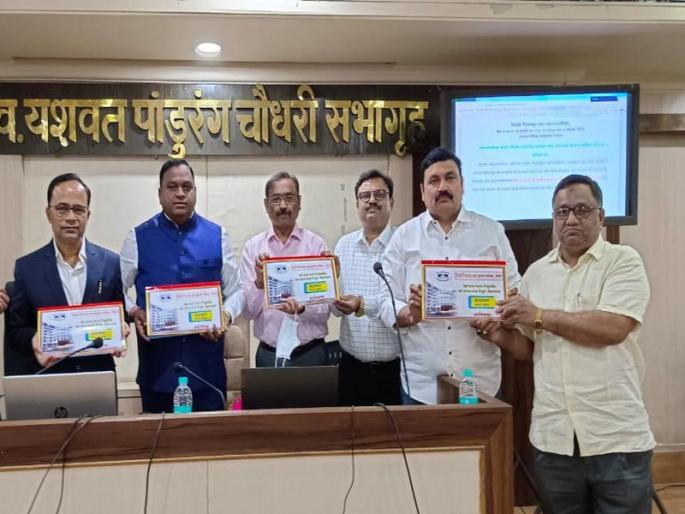 Bhiwandi Municipal Corporation's non-taxable budget of 822 crore 43 lakh 32 thousand was presented to the Standing Committee. | भिवंडी महानगरपालिचा करवाढ नसलेला ८२२ कोटी ४३ लाख ३२ हजार रकमेचा अंदाजपत्रक स्थायी समितीस सादर Bhiwandi Municipal Corporation's non-taxable budget of 822 crore 43 lakh 32 thousand was presented to the Standing Committee. | भिवंडी महानगरपालिचा करवाढ नसलेला ८२२ कोटी ४३ लाख ३२ हजार रकमेचा अंदाजपत्रक स्थायी समितीस सादर