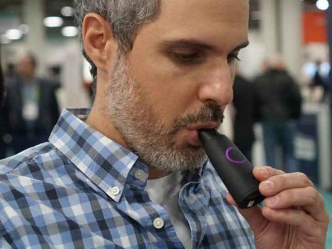 Lumen and foodmarble breath sniffing gadgets can improve your diet | अन्न पचनाचा हिशेब ठेवणारी भन्नाट गॅजेट्स! Lumen and foodmarble breath sniffing gadgets can improve your diet | अन्न पचनाचा हिशेब ठेवणारी भन्नाट गॅजेट्स!