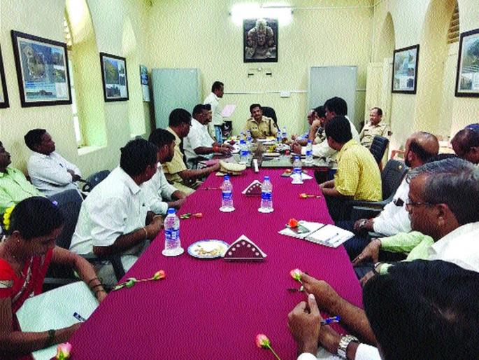 24 hour police settlement on Elephanta Island for tourist safety | पर्यटकांच्या सुरक्षेसाठी एलिफंटा बेटावर २४ तास पोलीस बंदोबस्त 24 hour police settlement on Elephanta Island for tourist safety | पर्यटकांच्या सुरक्षेसाठी एलिफंटा बेटावर २४ तास पोलीस बंदोबस्त