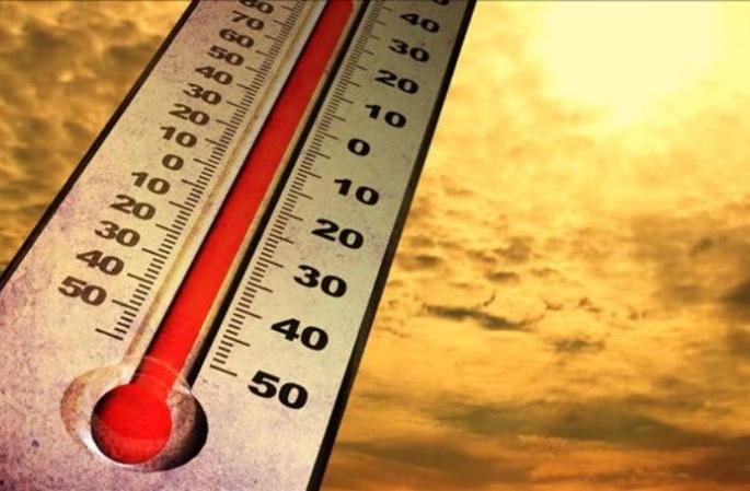 Jalgaon 42.6, Parbhani 41, Solapur 40.8, Mumbai 35.7 | जळगाव ४२.६, परभणी ४१, सोलापूर ४०.८, मुंबई ३५.७ Jalgaon 42.6, Parbhani 41, Solapur 40.8, Mumbai 35.7 | जळगाव ४२.६, परभणी ४१, सोलापूर ४०.८, मुंबई ३५.७